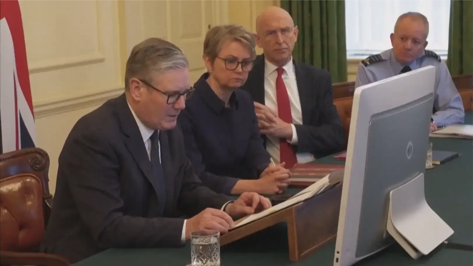 Anh ủng hộ việc sử dụng tài sản đóng băng của Nga